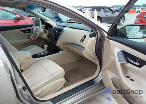 2013 Nissan Altima 2.5 S z USA, uszkodzony, nr VIN 1N4AL3AP1DC132686